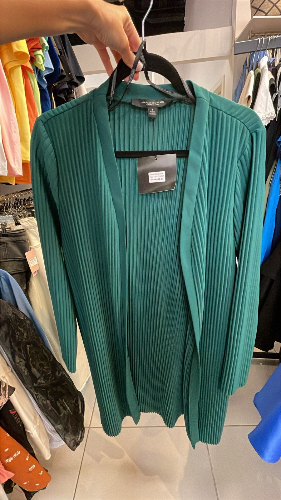 Blazer manga larga verde plizado MARC NEW YORK talla L
