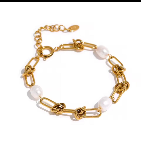 Pulsera de nudos con perlas