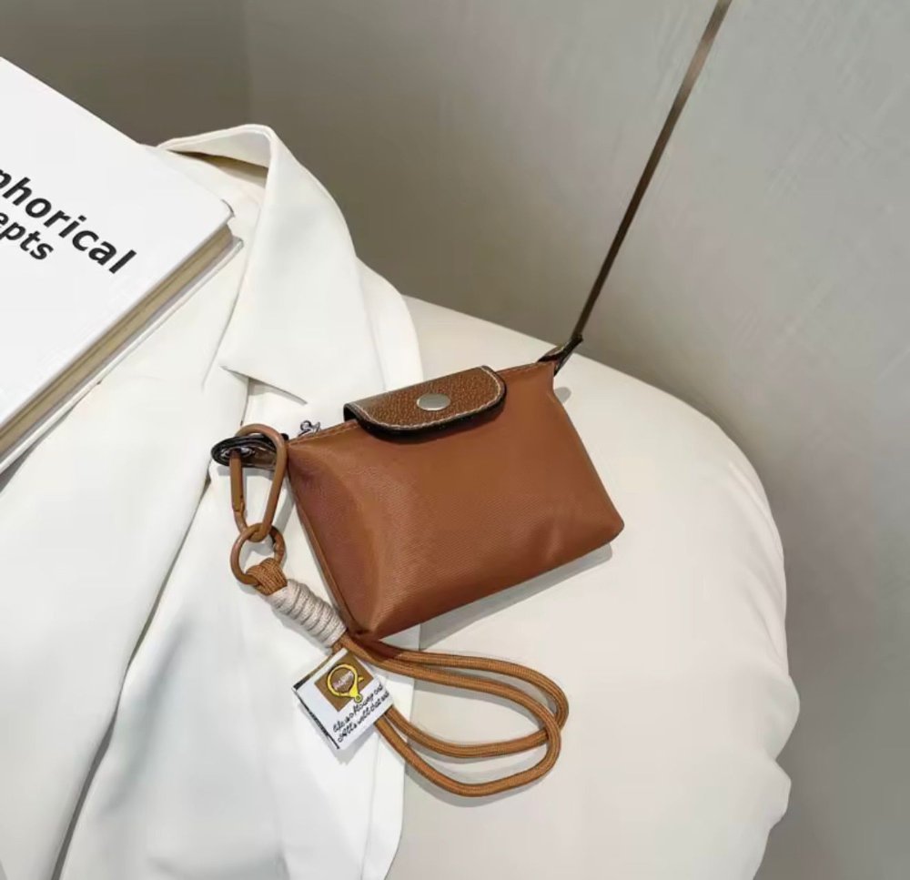 Mini bolso dupe longchamp para airpods 3 colores