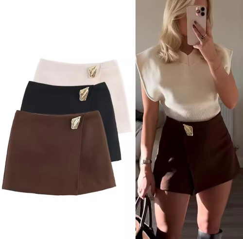 Falda short detalle de borche dorado 3 colores SML