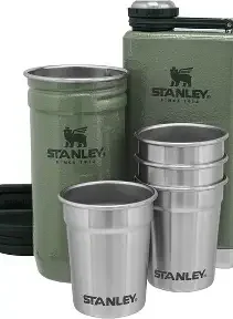Cantimplora Stanley con set de shots 8oz