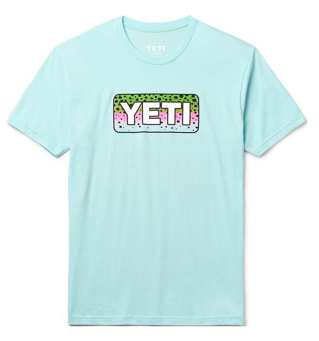 Camiseta Yeti celeste colorful logo