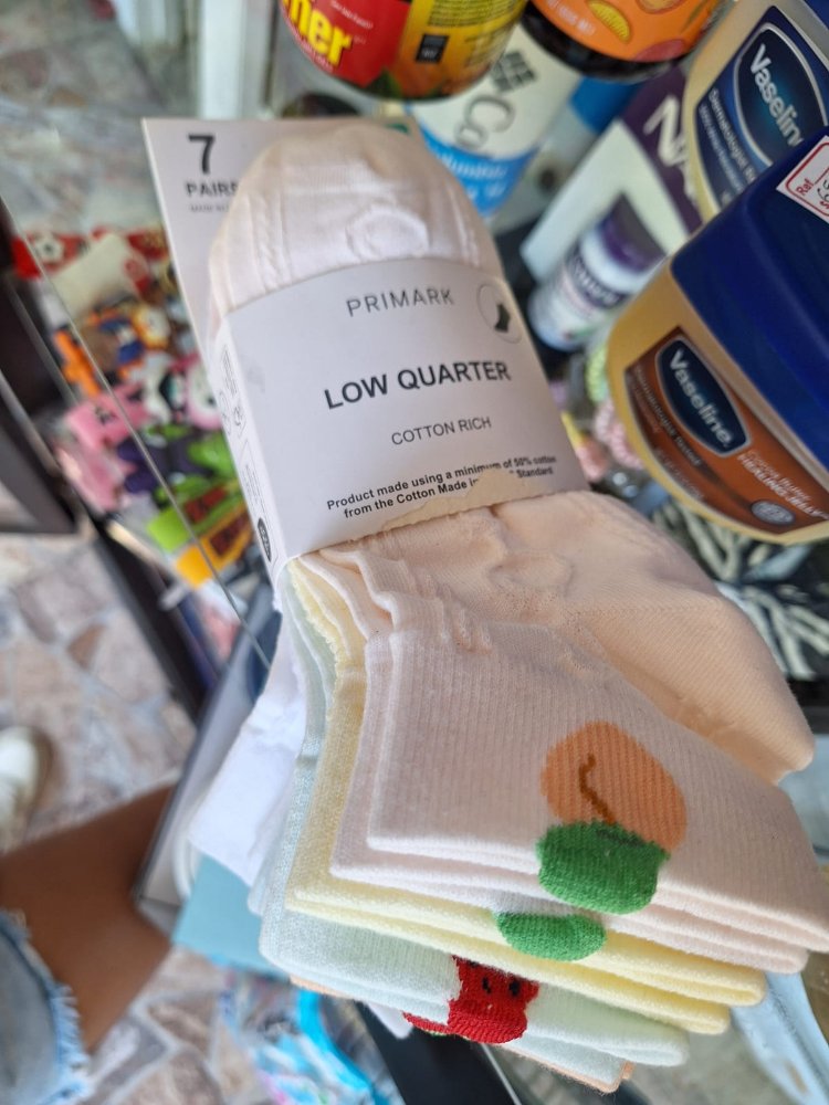 7 pares de medias con fruticas primark