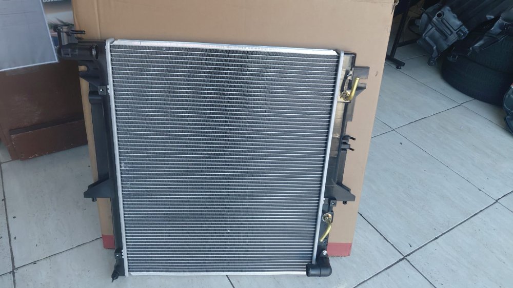 RADIADOR TRITON L200