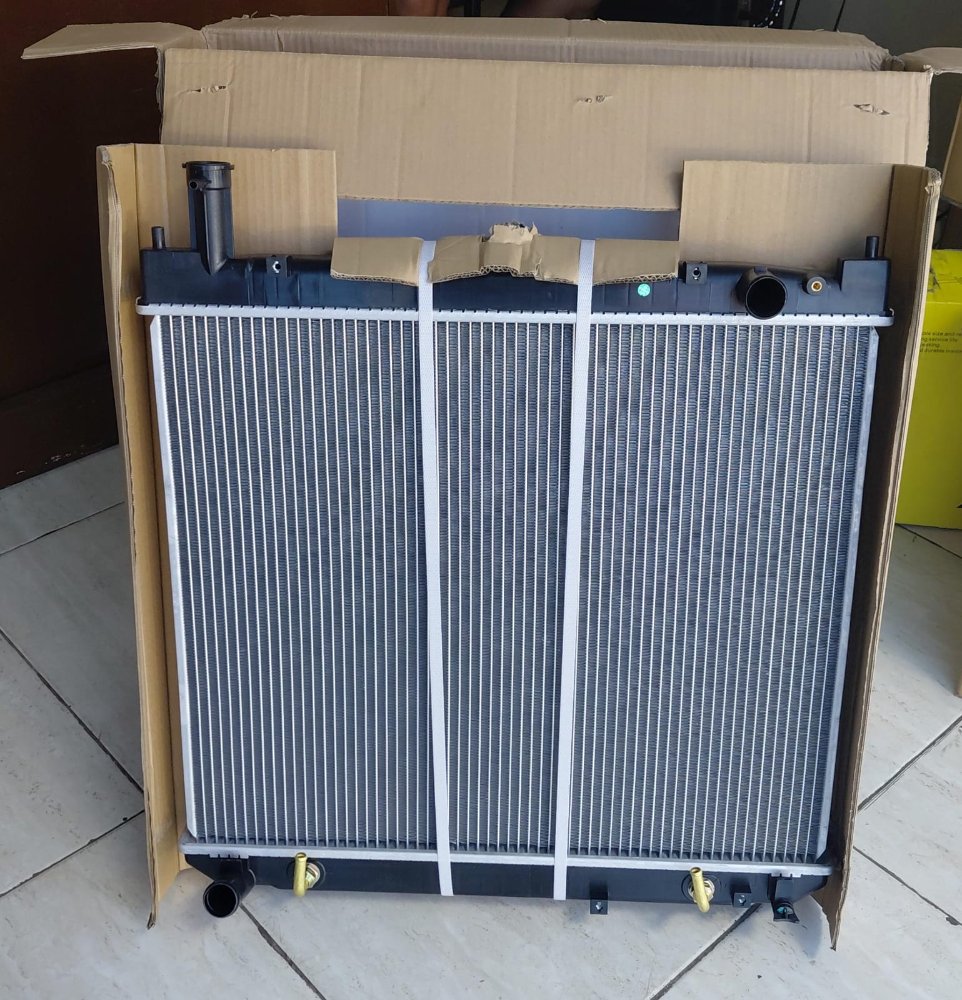 RADIADOR GRAN VIA HIACE 16400-75220