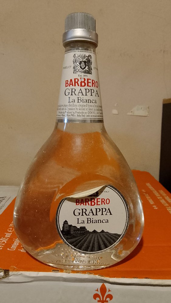 B2 LICOR GRAPA BARBERO