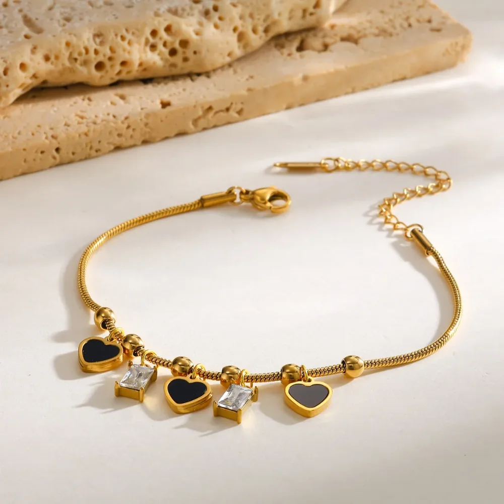pulsera de corazones negros