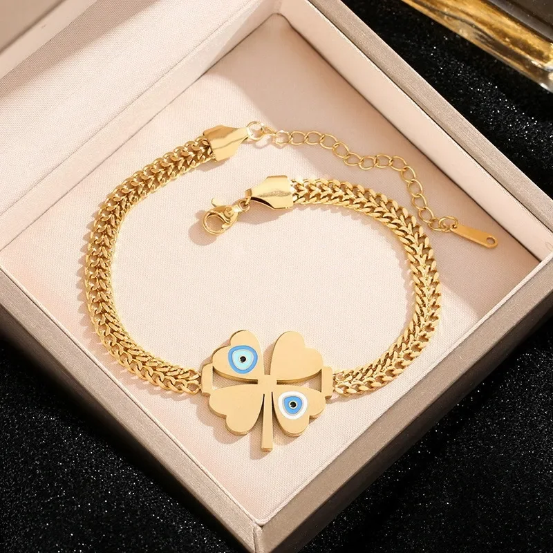 pulsera de trebol