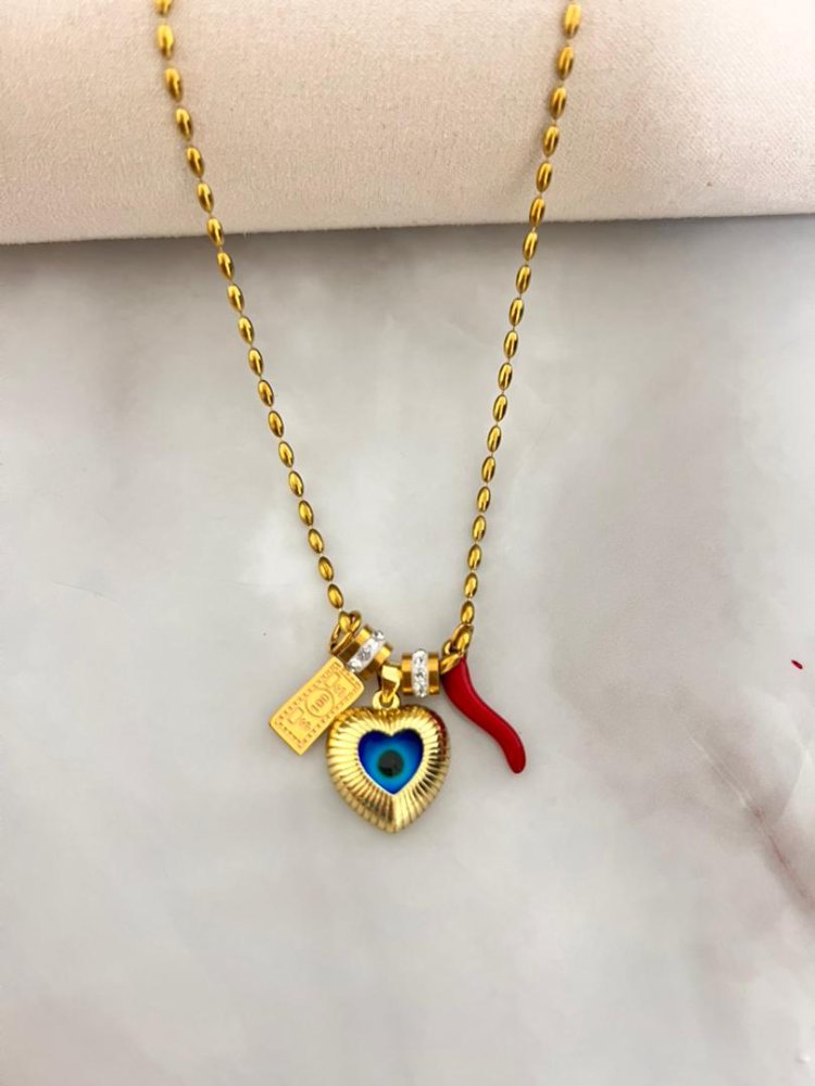 collar varios dijes corazon, dolar,cuerno