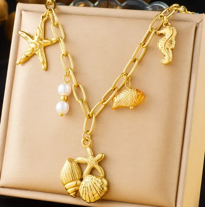 Collar estilo playero con perlas
