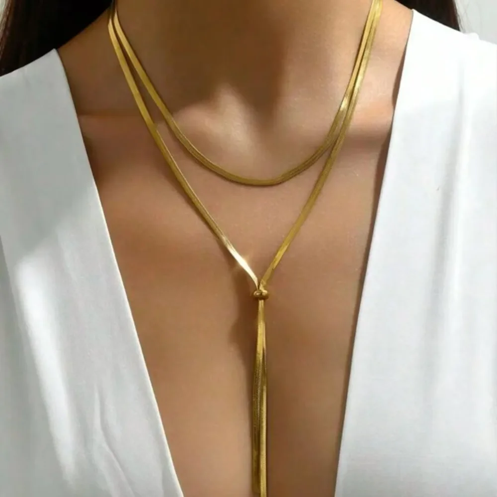 collar doble de corbatin tejido de serpiente