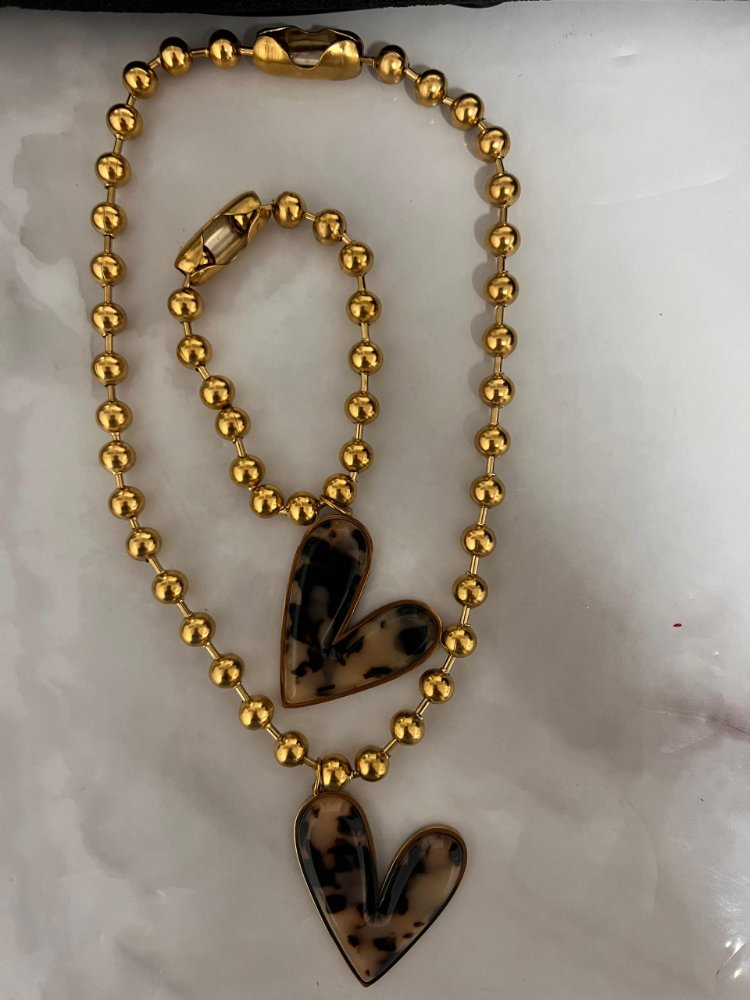 Set de collar y pulsera animal print