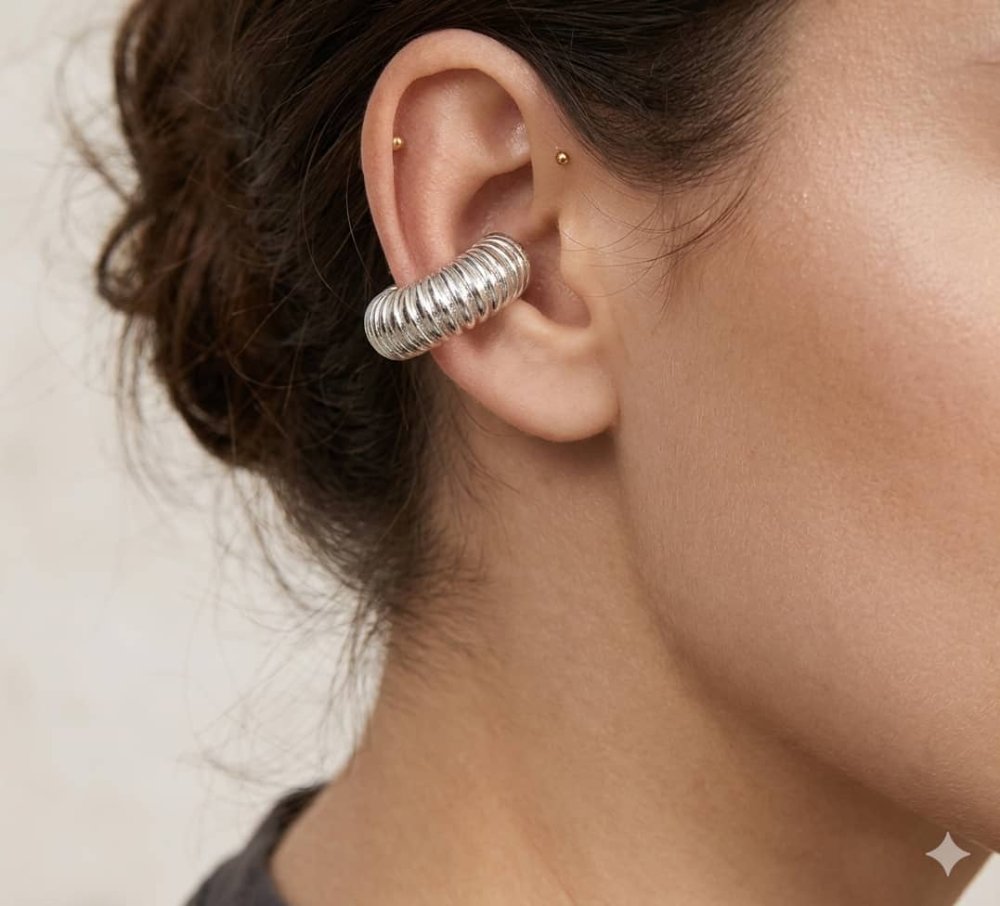 Ear cuff plateado