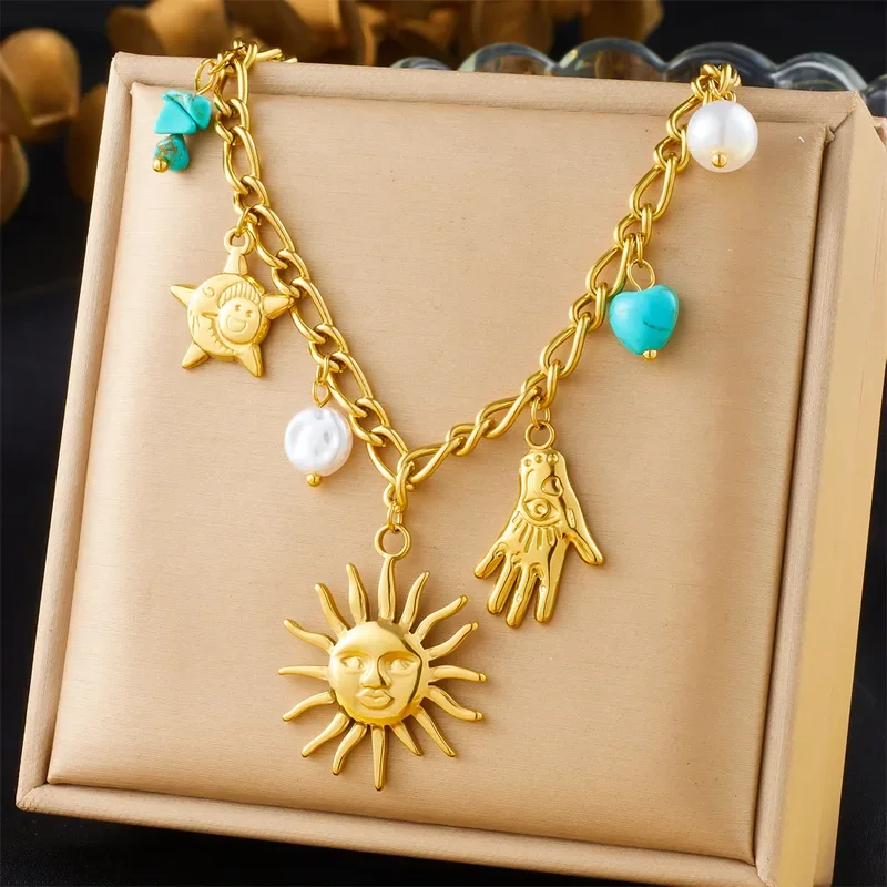 Collar con variedades de dijes