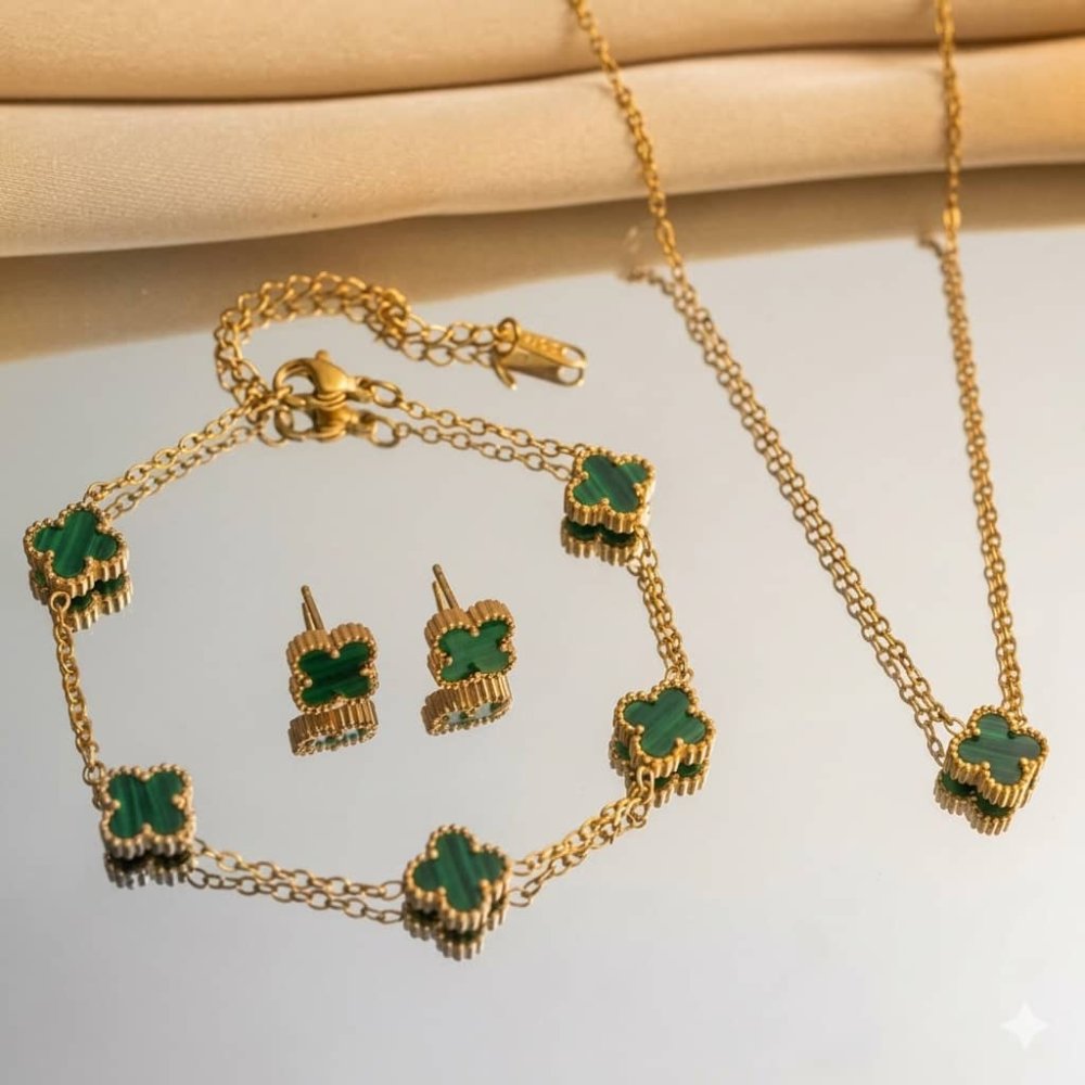 Set de collar, pulsera y zarcillos de trebol verde clover
