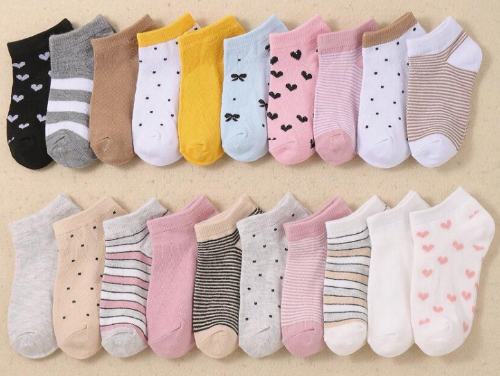 Par de medias tobilleras estampados varios de niña 8-12T