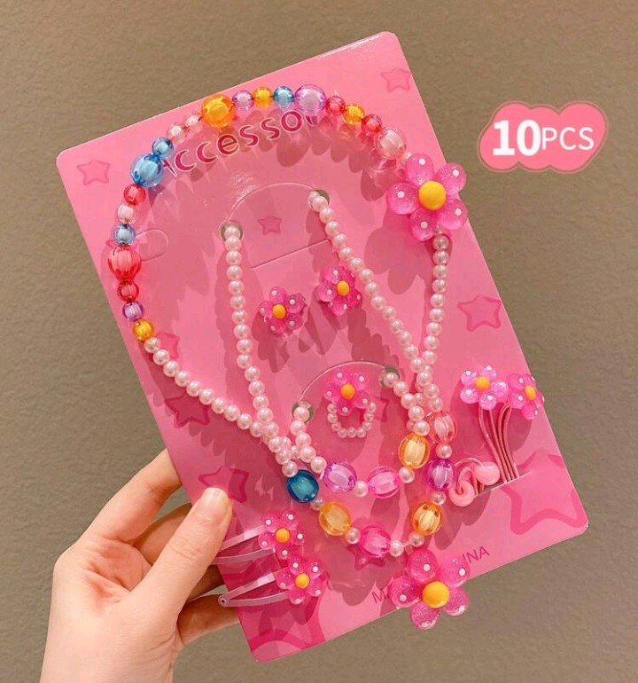Set 10 Piezas (Collar, Pulcera, Zarcillos, anillo, cintillo, ganchitos, colitas) Figura Flor
