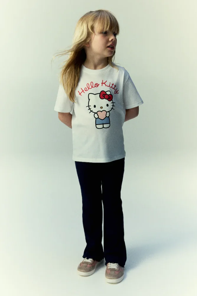 Conjunto Franela Hello Kitty y Leggins acampanado 5T