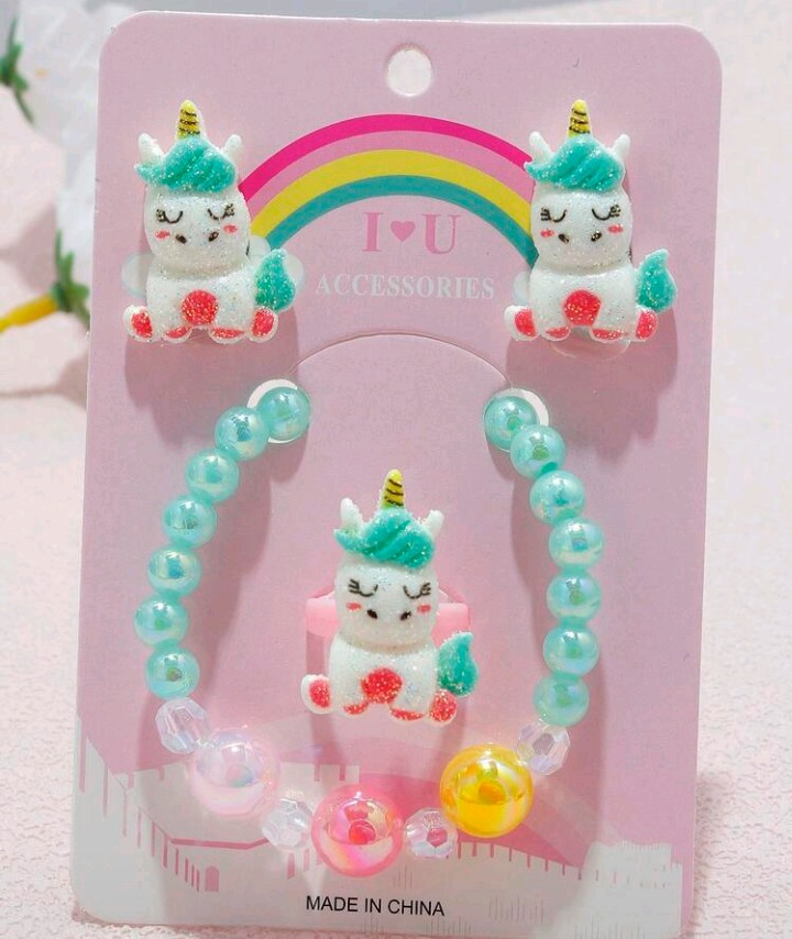 Set 4 pzas accesorios de unicornio verde agua (pulsera, anillo, par de aretes)