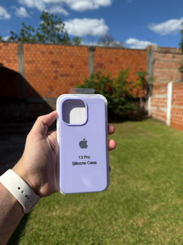 Case Iphone 13 Pro Silicona Color Lila