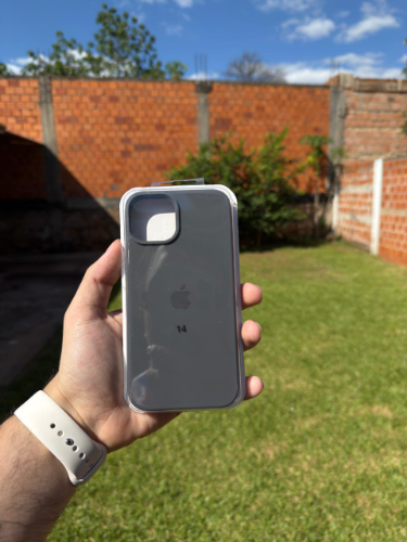 Case Iphone 14 Silicona Color Gris