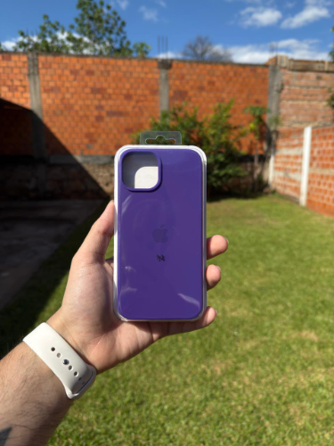 Case Iphone 14 Silicona Color Morado