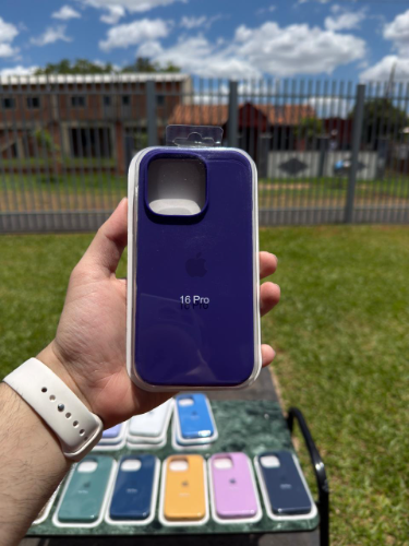 Case Iphone 16 Pro Silicona Color Azul Marino