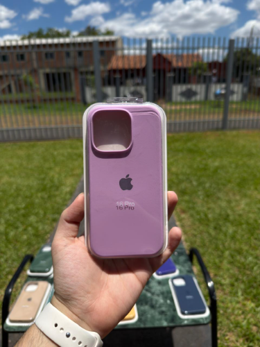 Case Iphone 16 Pro Silicona Color Lila