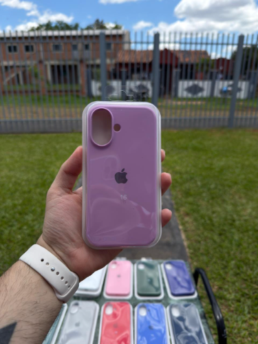 Case Iphone 16 Silicona Color Lila