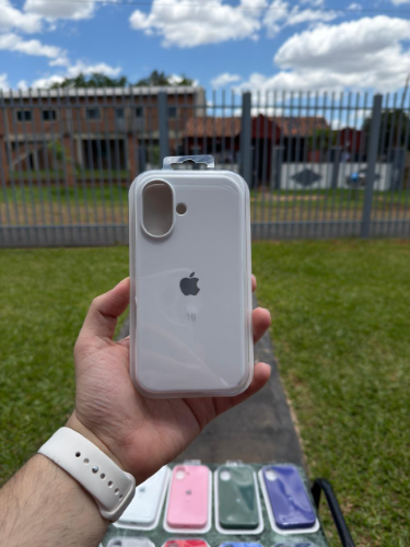 Case Iphone 16 Silicona Color Blanco