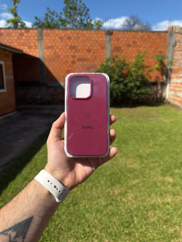 Case Iphone 14 Pro Silicona Color Bordo