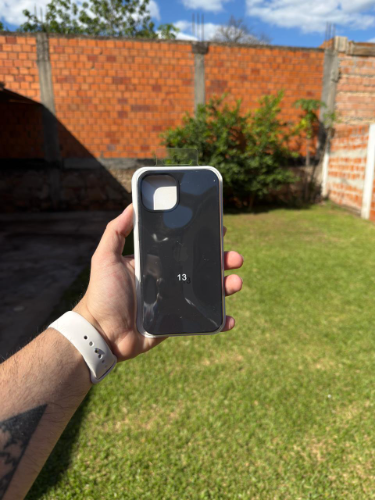 Case Iphone 13 Silicona Color Negro