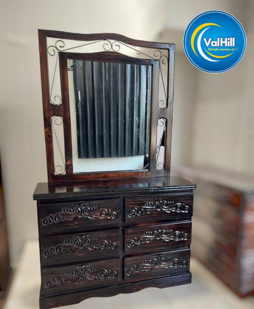 Coqueta madera con hierro forjado