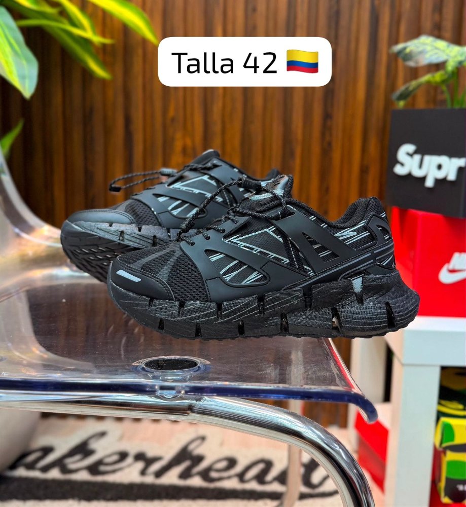 Reebok Zig Kinetica 3 - Caballero Triple Black