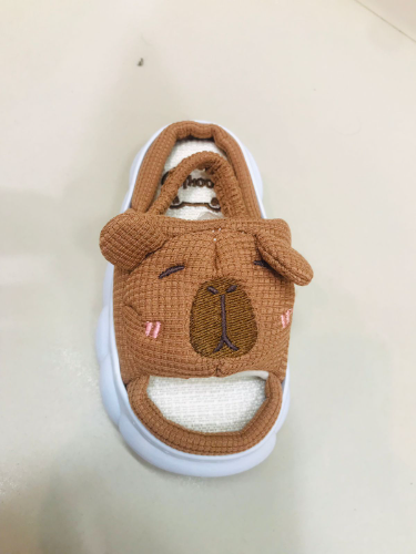 BABUCHA CAPIBARA BEBE