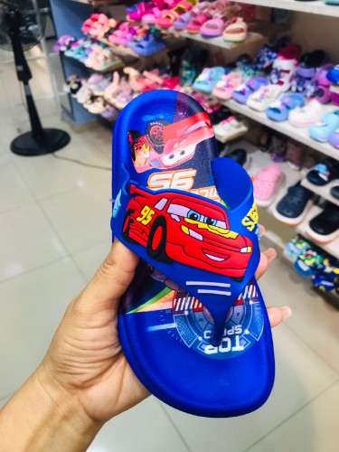 SANDALIA TRES PUNTADA CARS