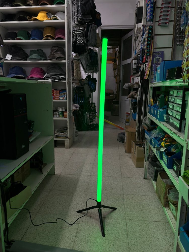 Barra liston led con tripode a USB con control. Juego de luces varios colores