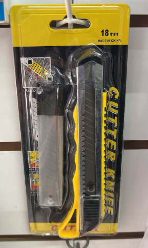 Cutter con repuestos