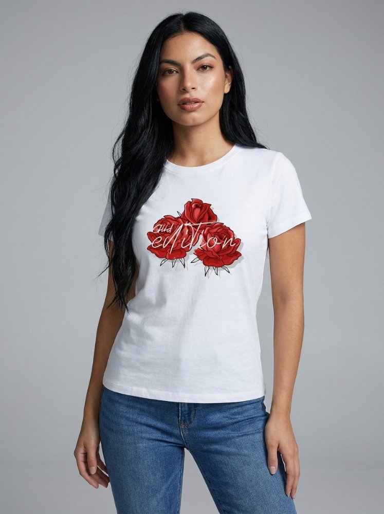 Camiseta baby tee rosas rojas