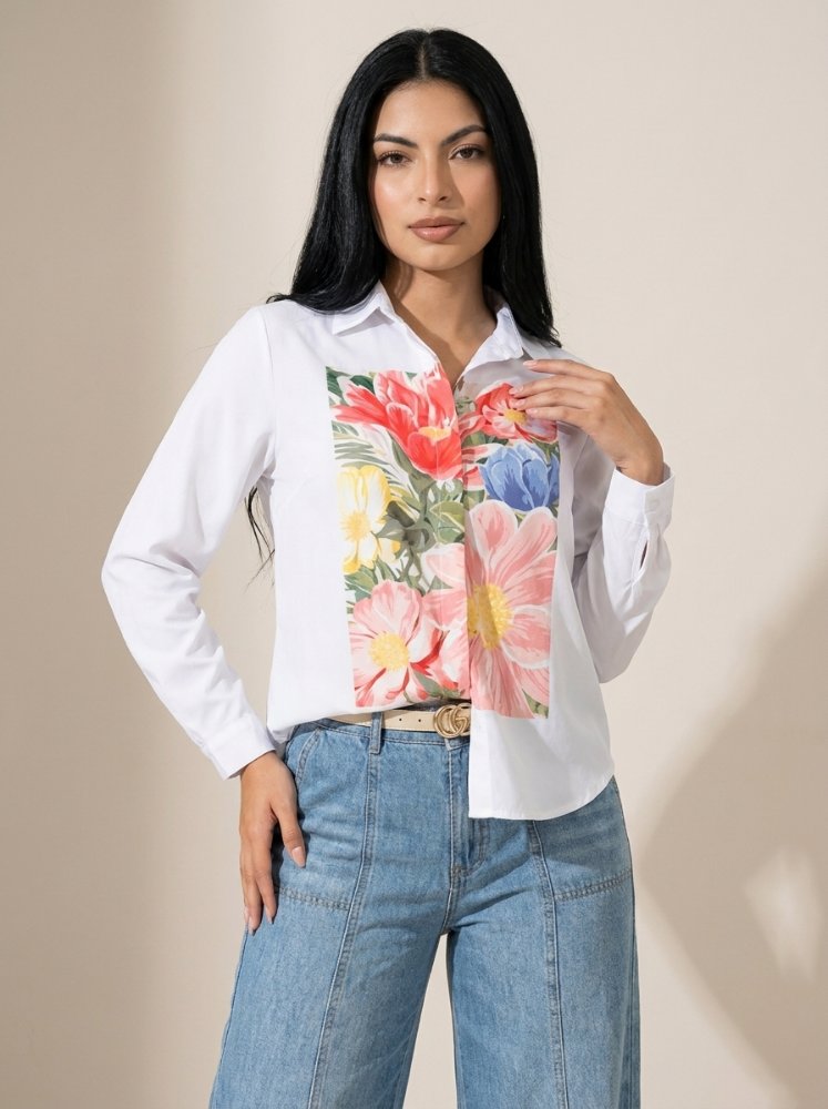 Camisa blanca estampado floral central