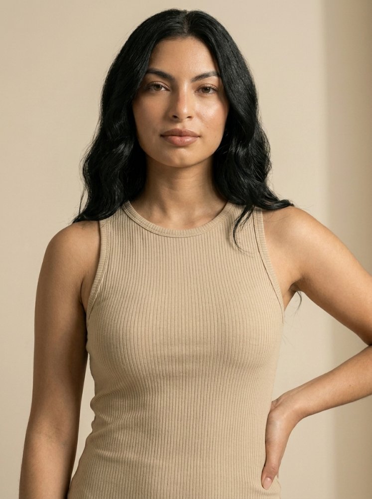 Top canalé beige sin mangas