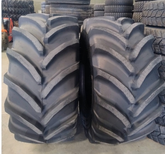 600/65R28 PIRELLI AT02