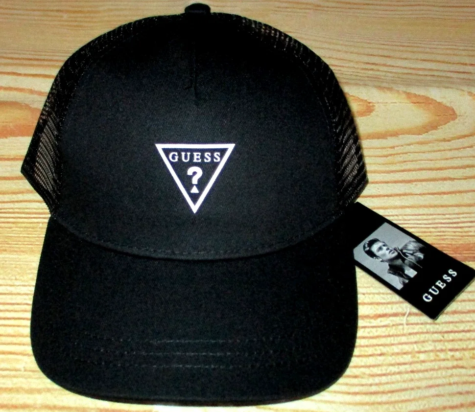 Cap Guess negro