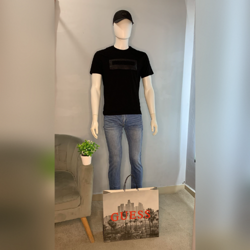 Playera Guess hombre  neg gris M