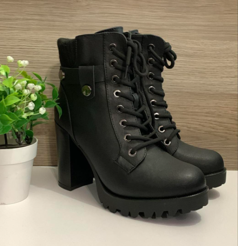 Botas negras
