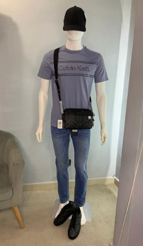 Playera Ck color  talla s de caballero color morado