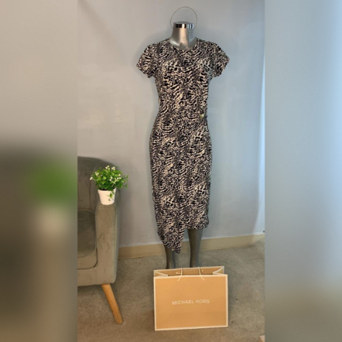 Vestido color negro c/ blanco MC