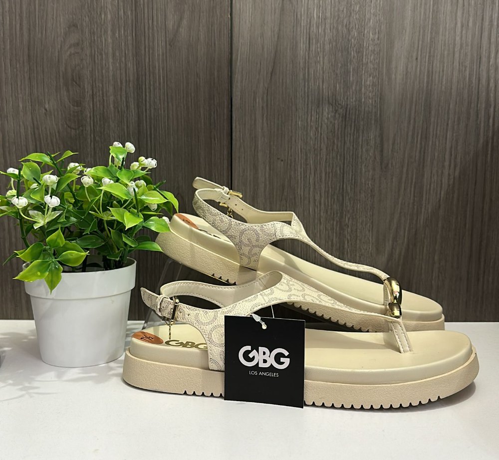 Sandalia Guess beige 7.5