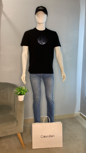Playera CK de caballero color negra