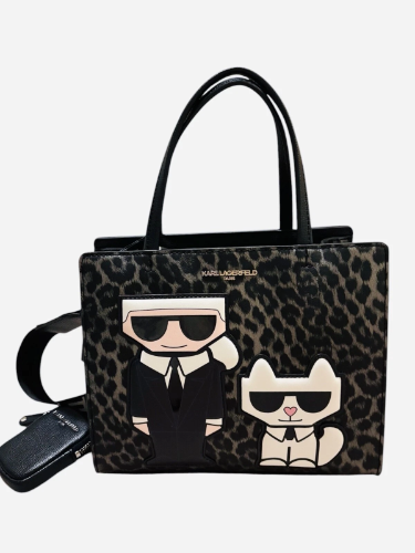 Bolsa Karllagerfeld negra con blanco